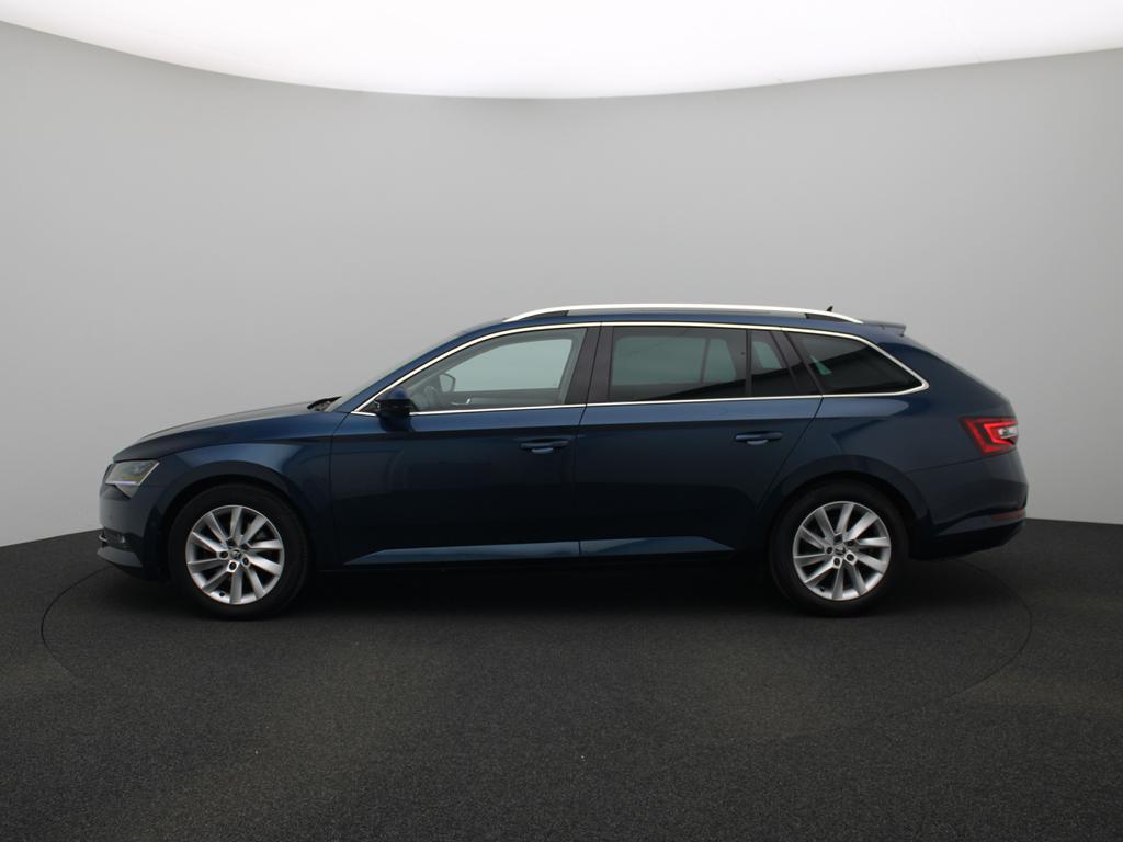 Skoda Superb Combi STYLE 1.4 TSI 125 PK 6v / Open Dak / Camera / Cruise Control