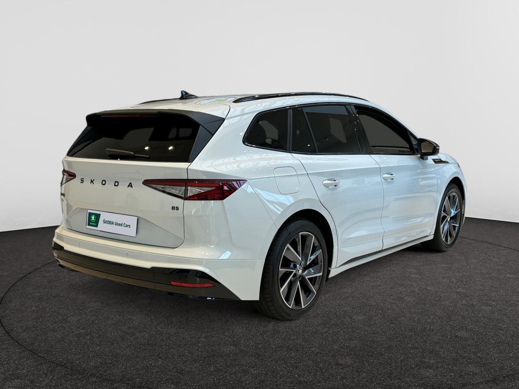 Skoda Enyaq *STOCKWAGEN* 82 kWh 286pk*SPORTLINE*20"VEGA*TREKHAAK*MATRIX*CAMERA*ACC*BLINDSPOT*