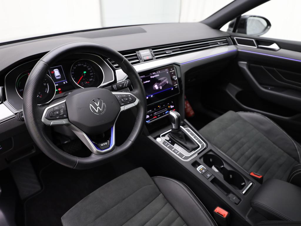 Volkswagen Passat Variant GTE 1.4 eHybrid 218 PK DSG-6 / Open Dak / Camera / Adaptative Cruise Control