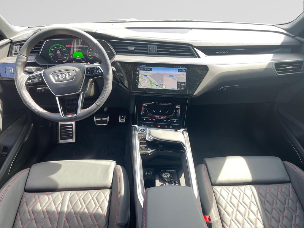 Audi Q8 e-tron S line 55 Quattro 408ch