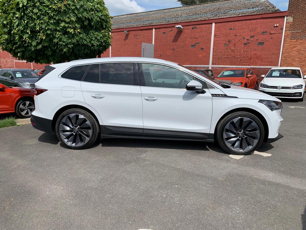 Skoda Enyaq 80 82 kWh 150kW(204cv) 1° gearbox