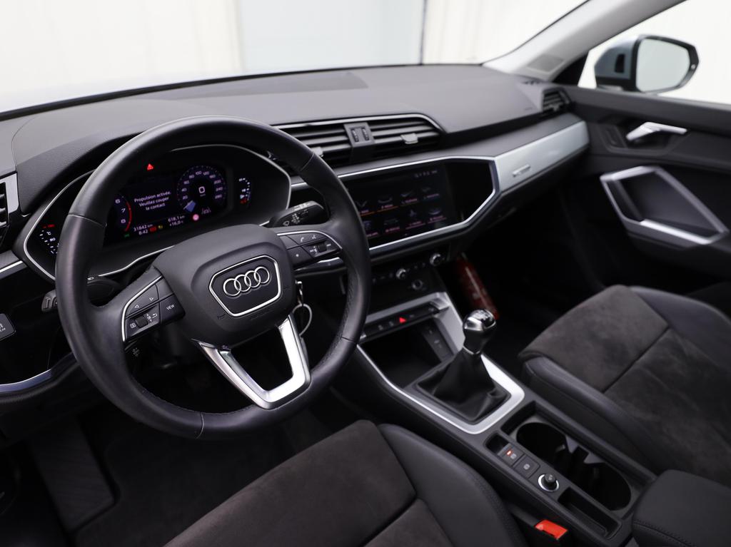 Audi Q3 35 TFSI 150 PK 6v / Camera / Cruise Control / GPS