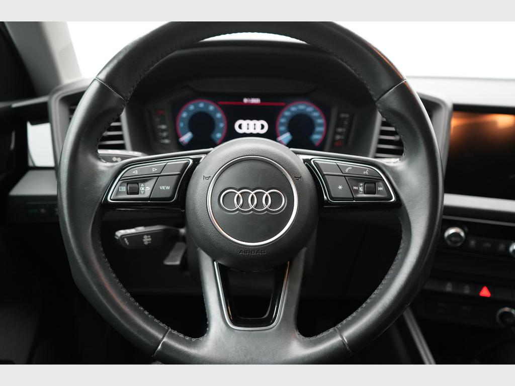 Audi A1 Sportback Full black 30 TFSI 116pk /Full LED-Carplay-17"-zetelverw/