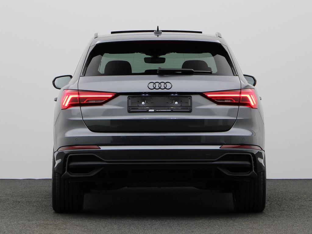 Audi Q3 S-line 45 TFSIe  245 pk S-tronic PLUG-IN HYBRIDE