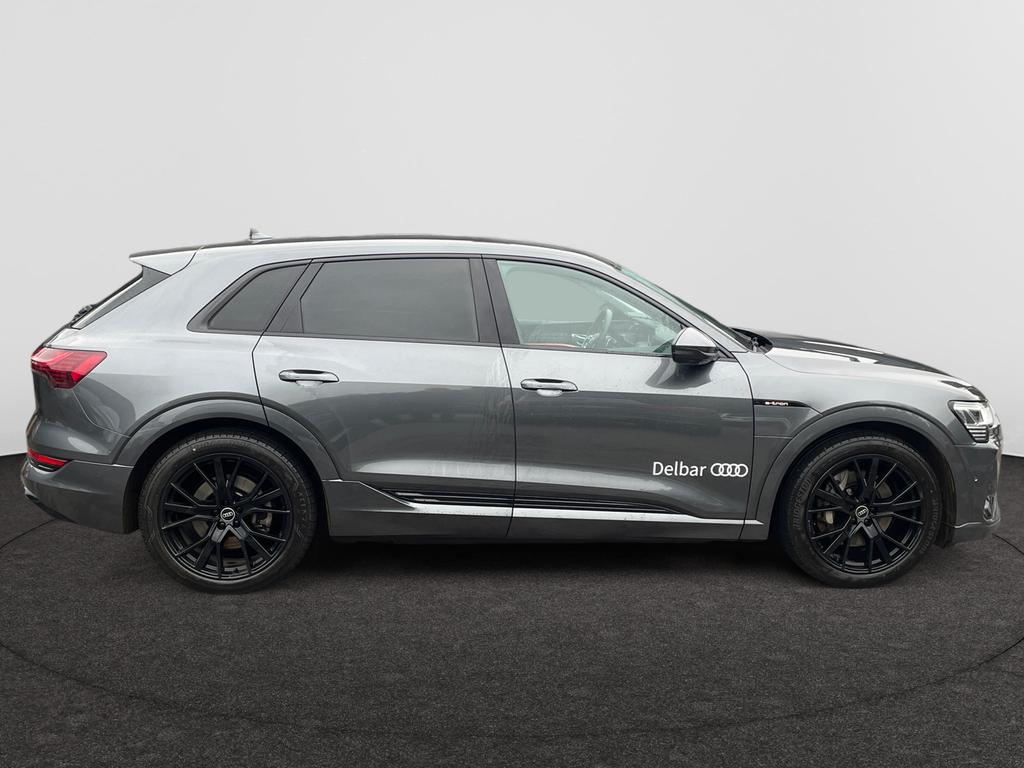 Audi E-Tron Audi e-tron  S line 55 quattro 300,00 kW