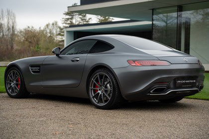 Mercedes AMG GT S COUPE / 510 PS / PANO / BURMESTER/ FIRST OWNER