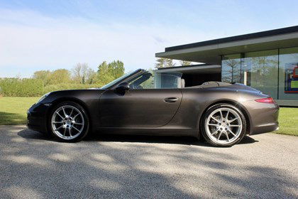 Porsche 911 CARRERA CABRIOLET / FULL LEATHER / SEAT VENT