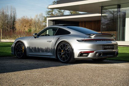 Porsche 992 TURBO S / PANO / CARBON / MATRIX / ENTRY / VAT