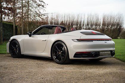 Porsche 992 CABRIO / SPORT EXHAUST / VOLLEDER / BOSE / CHRONO