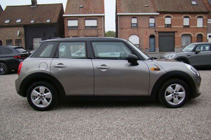 MINI  1.5 *NAVIGATIE*CRUISE CONTROL*PARKEERHULP*