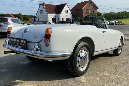 Alfa Romeo  1600 Spider Tipo 101.23 / RESTAURATION COMPLETE