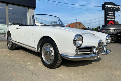 Alfa Romeo  1600 Spider Tipo 101.23 / RESTAURATION COMPLETE