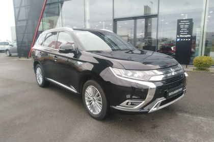 Mitsubishi  2.4i 4WD PHEV Instyle SDA-NAV