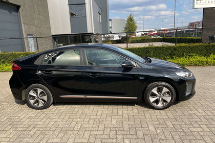 Hyundai  AUTOMAAT LEDER NAVIGATIE AIRCO LEZ ONBEPERKT!!!!!!