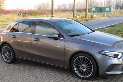 Mercedes  d Business Solution AMG grille, donkere ruiten