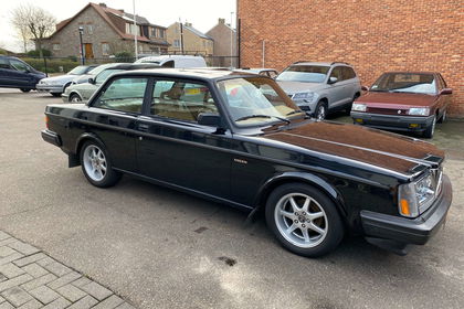 Volvo  242  Turbo 2 Doors