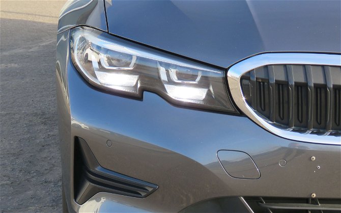 BMW  i Automaat - Navi - LED - Cruise - PDC - Alu