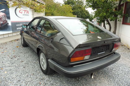 Alfa Romeo  GTV 2000