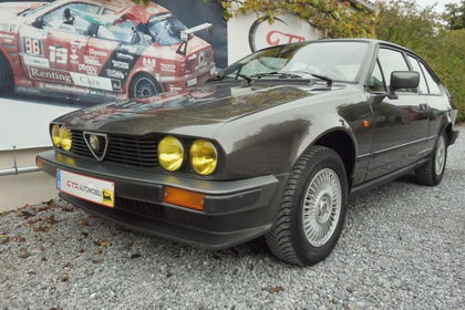 Alfa Romeo  GTV 2000