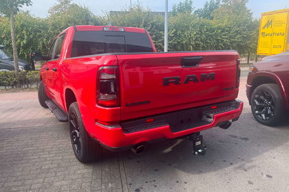 Dodge  Model 2023 Laramie Night met sunroof €63.900,-