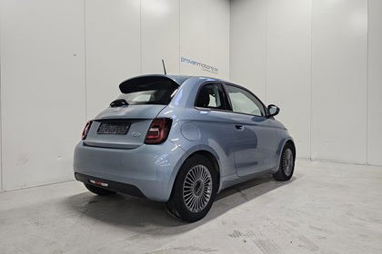 Fiat 500 e Icon - 3000 euro premie! - GPS - Airco - Topstaat! 