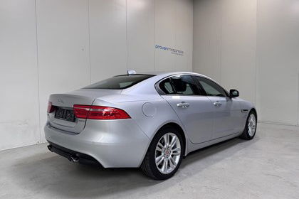 Jaguar XE 2.0t Benzine Autom. - GPS - Leder - Topstaat! 