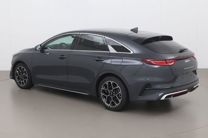 Kia ProCeed t-gdi gt-line 160 AT