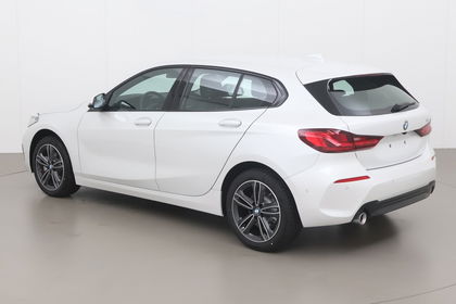 BMW 1 HATCH 118ia 136 AT