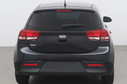 Kia Rio version m 84