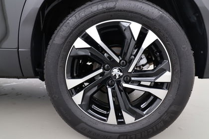 Peugeot 2008 puretech allure st&st 130 AT