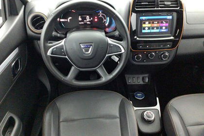 Dacia  27 KWH COMFORT PLUS NAVI/BLUETOOTH/ AUTOMAAT