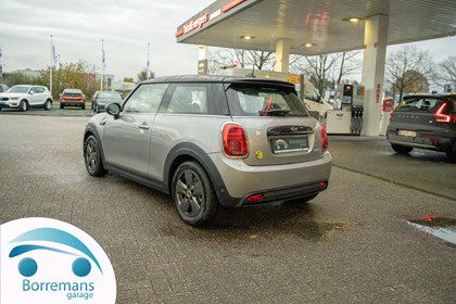 MINI  32.6 KWH COOPER SE184 PK NAVI/BLUETOOTH/ AUTOMAAT