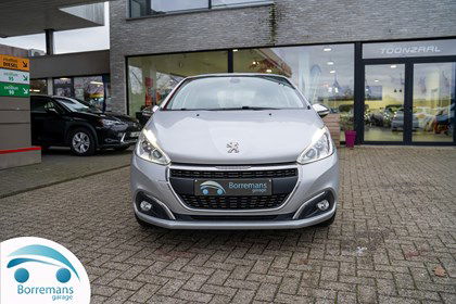 Peugeot 208 PEUGEOT 208 1.2 PURETECH 110 PK ALLURE full option