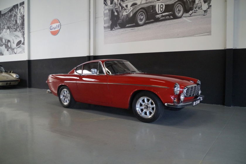 Volvo 1800