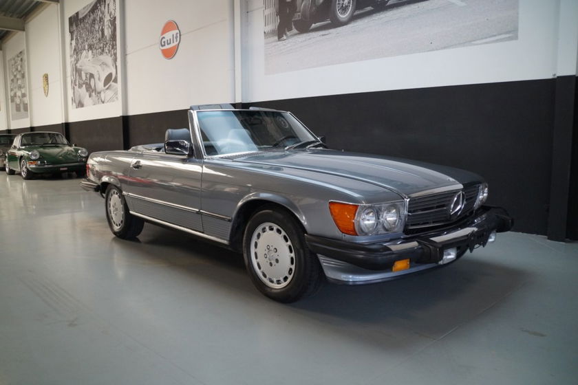 Mercedes 560