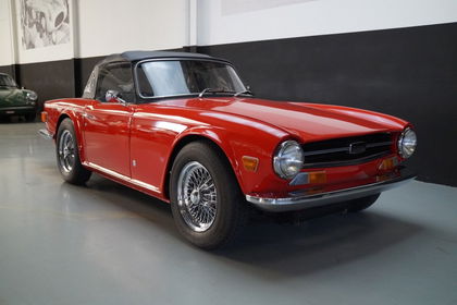 Triumph TR6 Restored Beautiful Driver (1970)