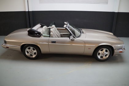 Jaguar XJ-S Convertible Super low mileage Survivor (1995)