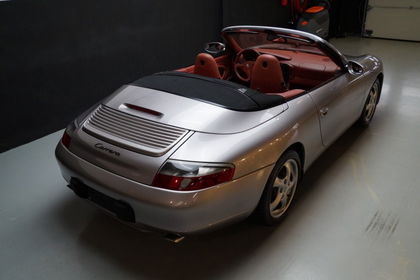 Porsche 911 996 Carrera 2 Convertible - Manual !! Stunning Example (2001)