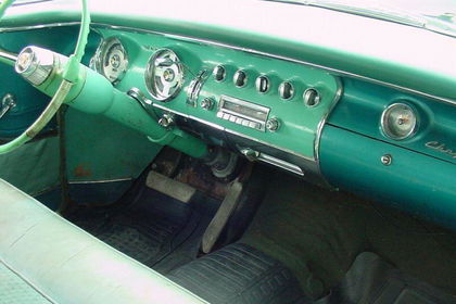 Chrysler New Yorker de Luxe green 