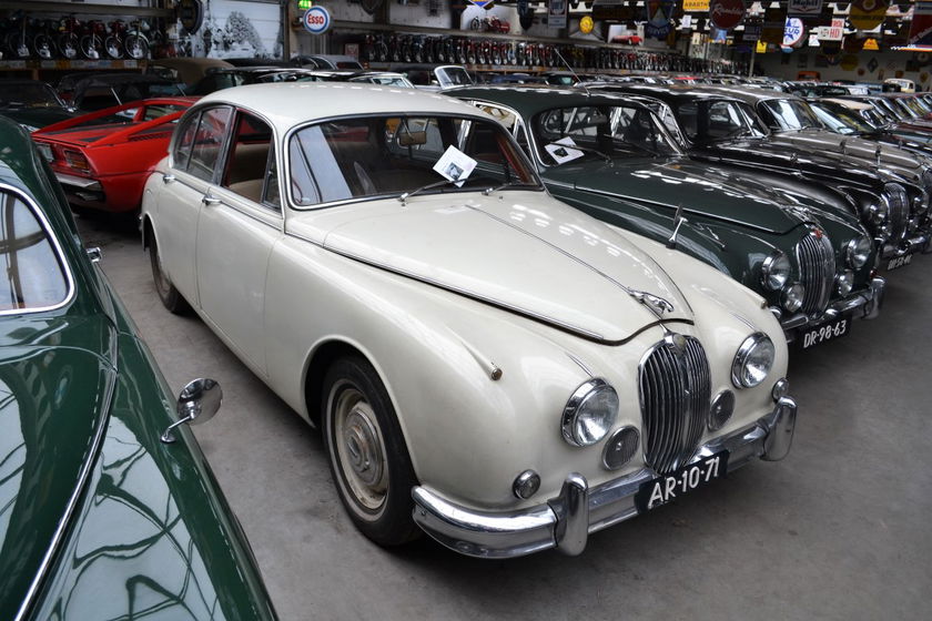 Jaguar MK2 - wit