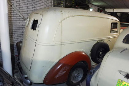 Ford Panel truck 1946 