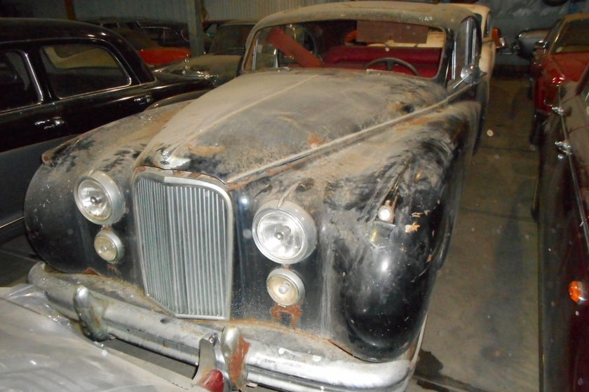 Jaguar MK7 to restore