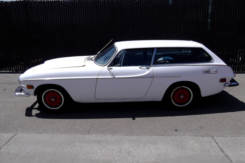 Volvo 1800 ES white 3696