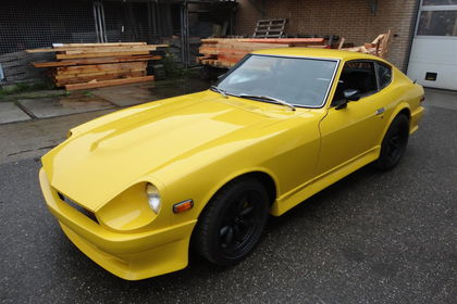 Datsun 240Z bright yellow 