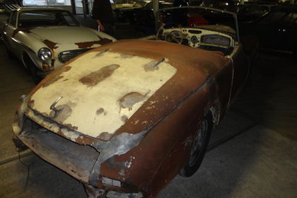 Sunbeam Alpine Roadster to restore 