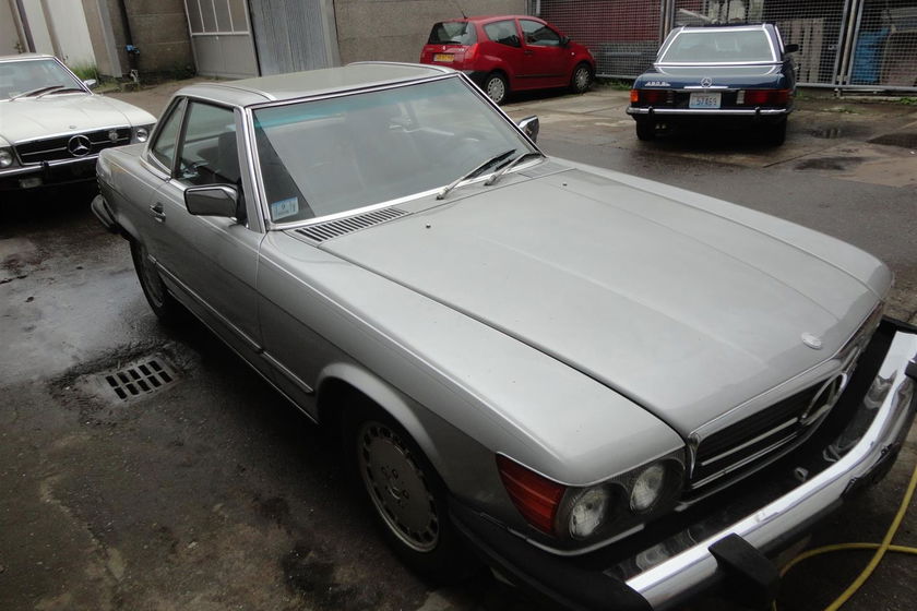 Mercedes 560SL Roadster