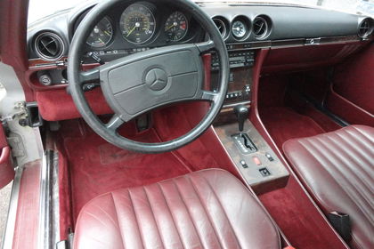 Mercedes 560SL Roadster 