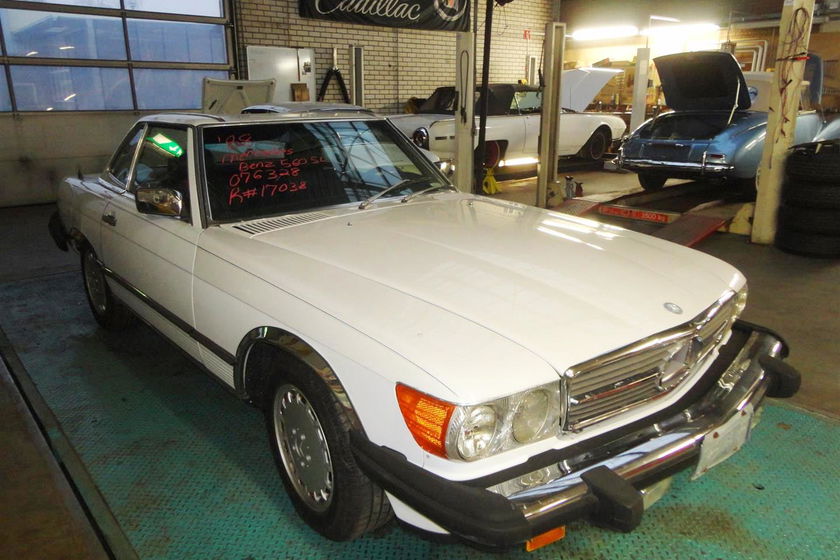 Mercedes 560SL Roadster 88