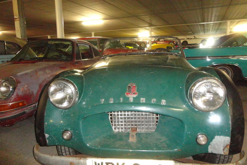 Triumph TR2 54