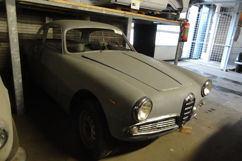 Alfa Romeo Giulia 1300 Sprint to restore